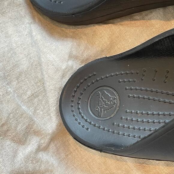 CROCS - WOMENS SLOANE PLATFORM FLIP - 9 - Picture 4 of 5
